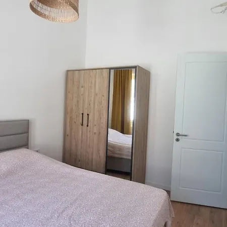 Havuzlu Tas Ev Holiday home *